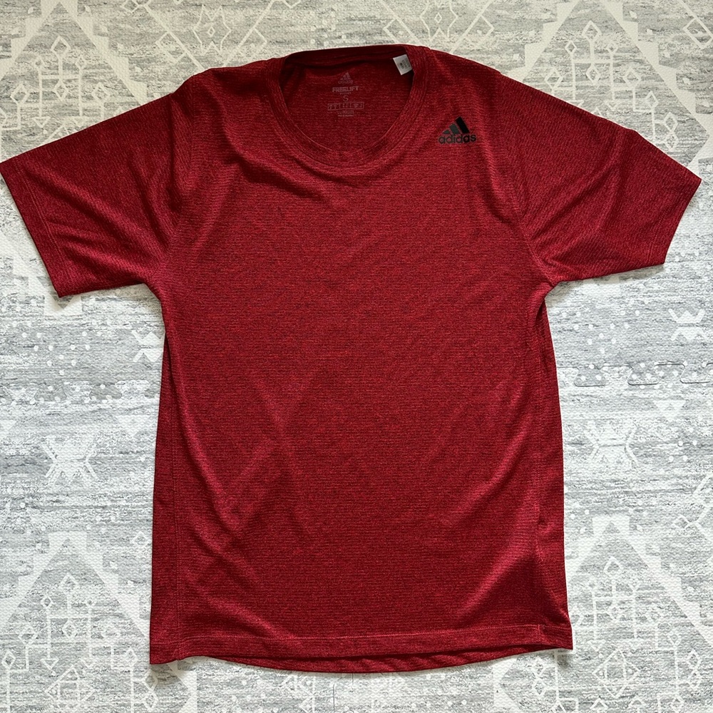 Adidas Clamalite Red T-Shirt Size Medium